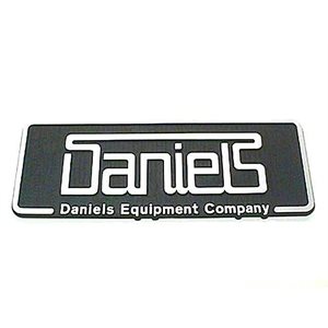 LOGO DANIELS